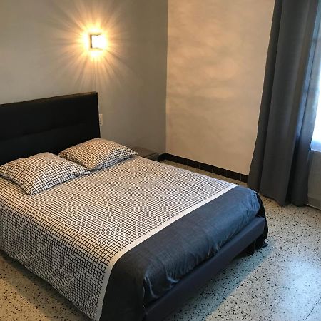 Appartement Tout Confort Avec Parking Ferme Arles Eksteriør bilde